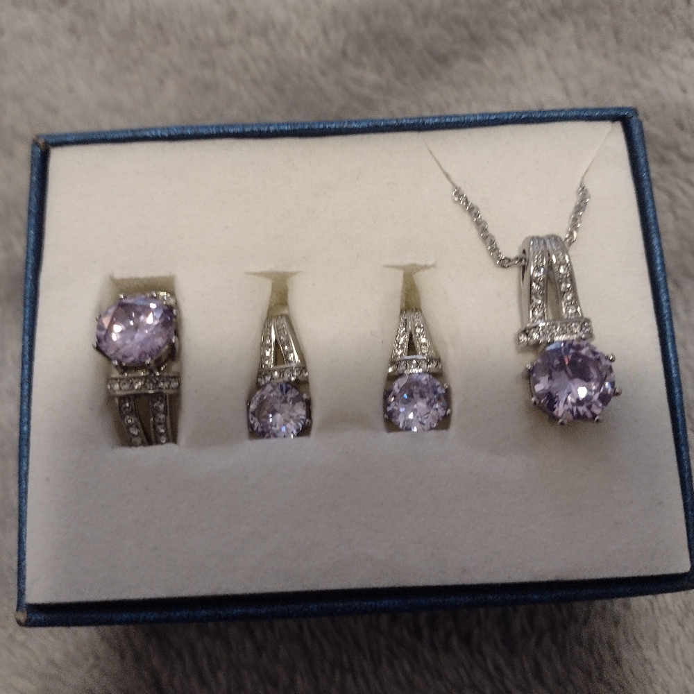 Ring earrings and necklace set